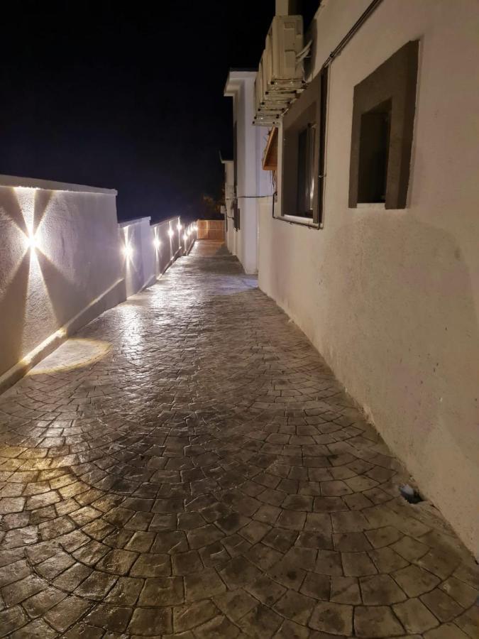 Ozilvillas Villa *